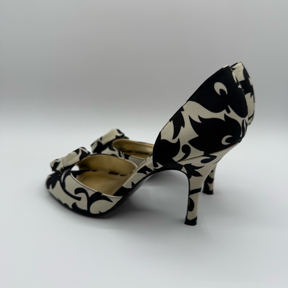 Anne Klein Peep Toe Rosette Heels Black Cream Floral Elegant Pumps Size 7 - Picture 4 of 16